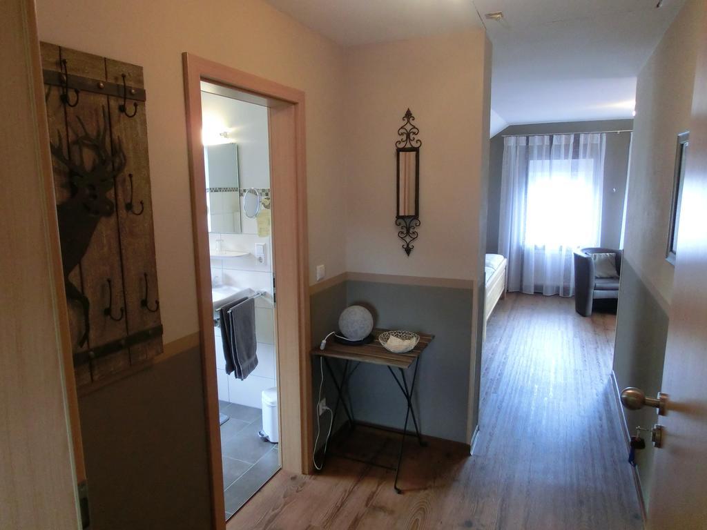 Ferienweingut Hirschen Schulstrasse Bed and Breakfast Burg  Kamer foto