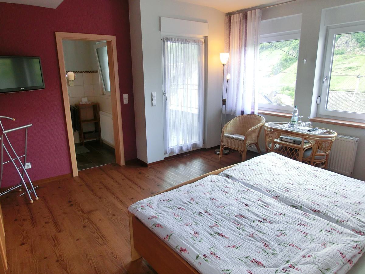 Ferienweingut Hirschen Schulstrasse Bed and Breakfast Burg  Buitenkant foto